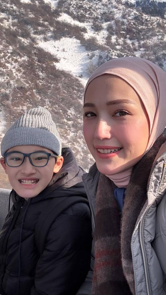 Keluarga Pasha liburan musim dingin di Kazakstan.