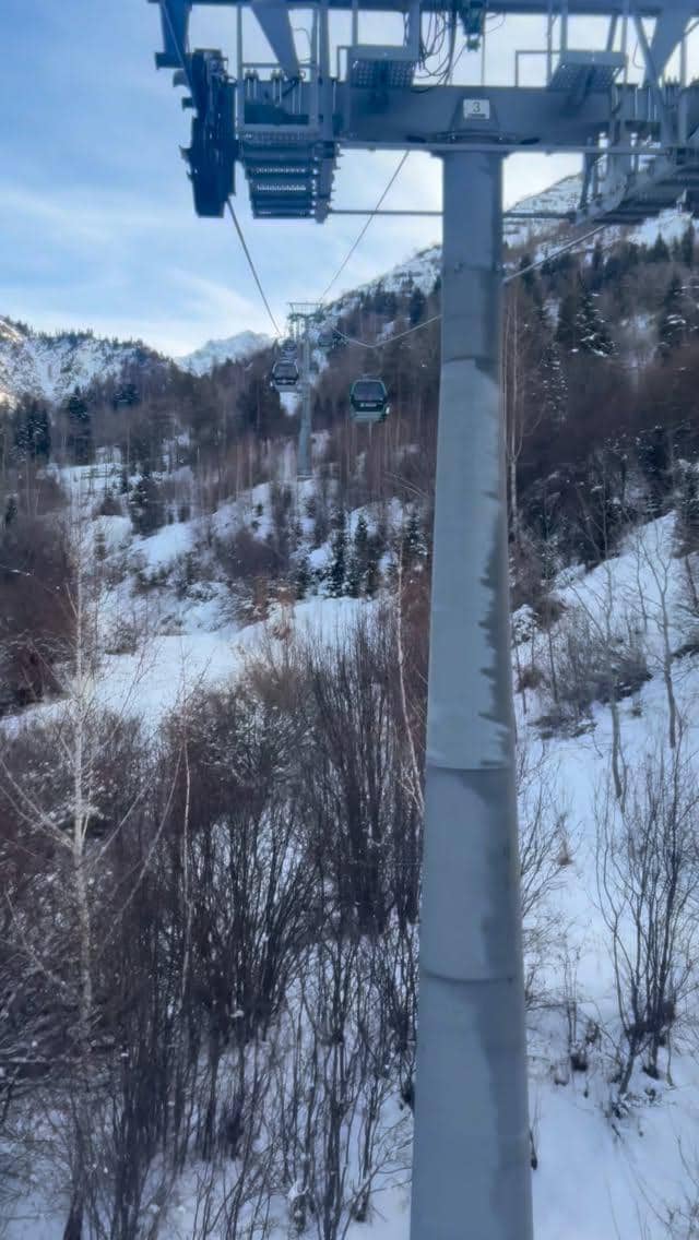 Keluarga Pasha liburan musim dingin di Kazakstan.