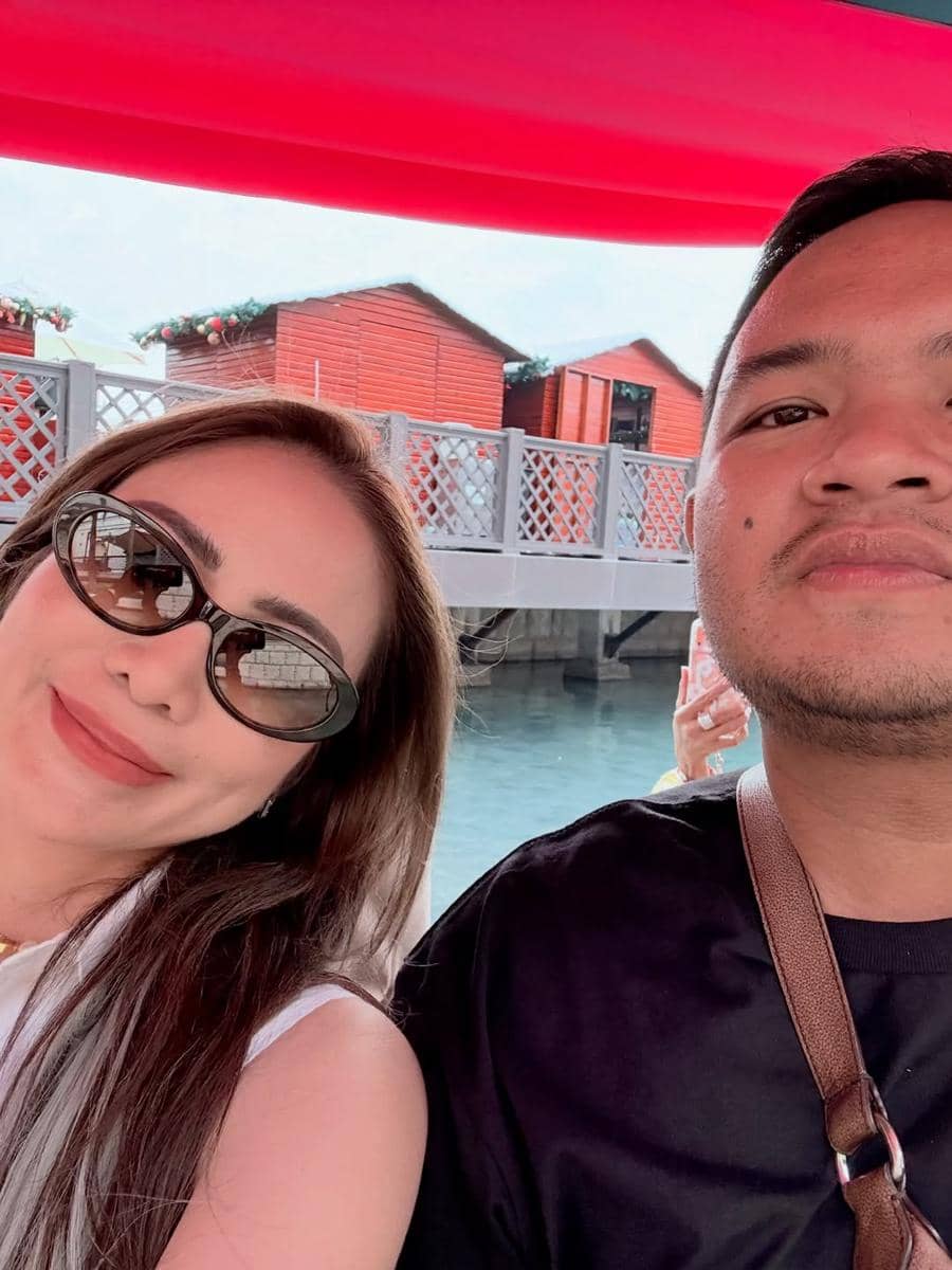 Keluarga Momo eks Geisha liburan natal di Dubai.