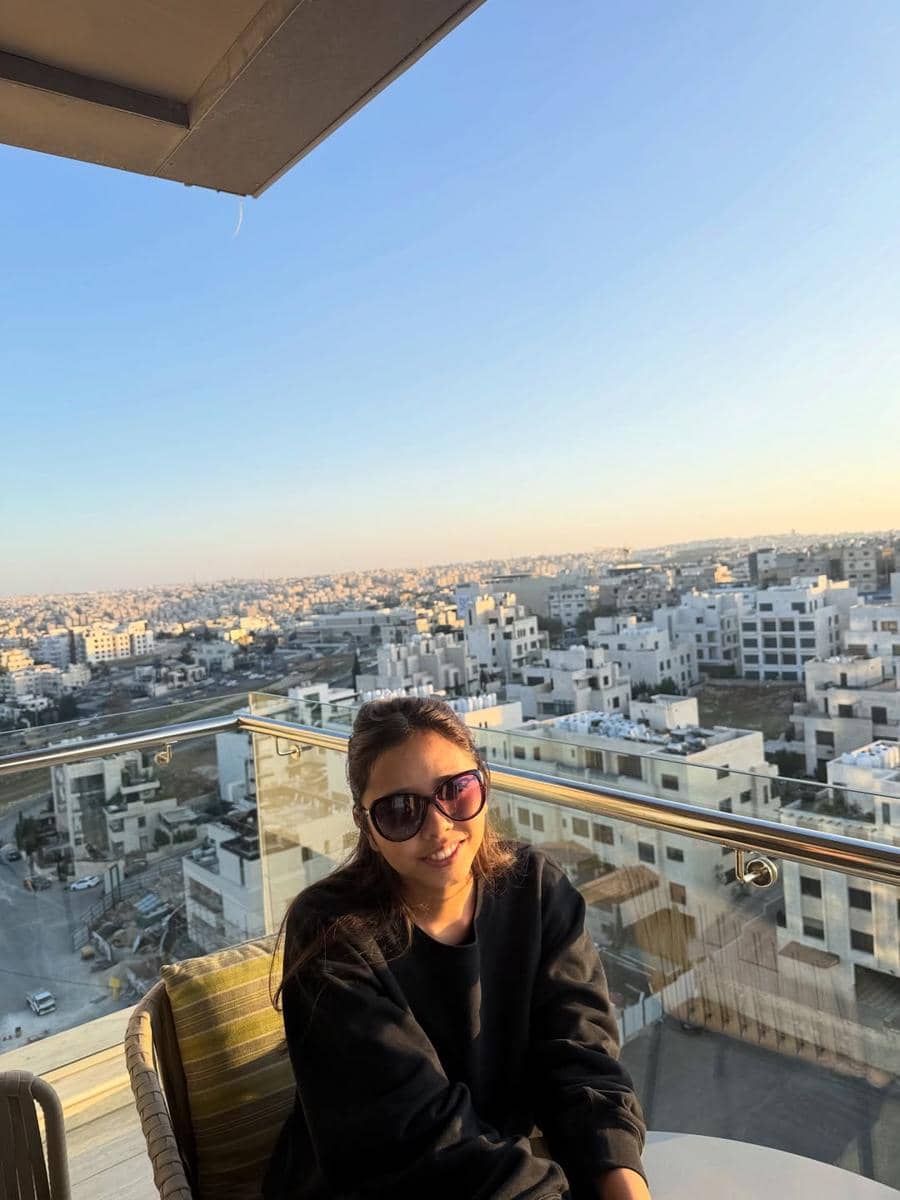 Keluarga Meisya Siregar liburan di Kota Amman.