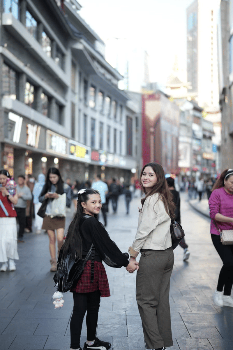 potret Sarah Menzel ikut liburan keluarga Anang-Ashanty