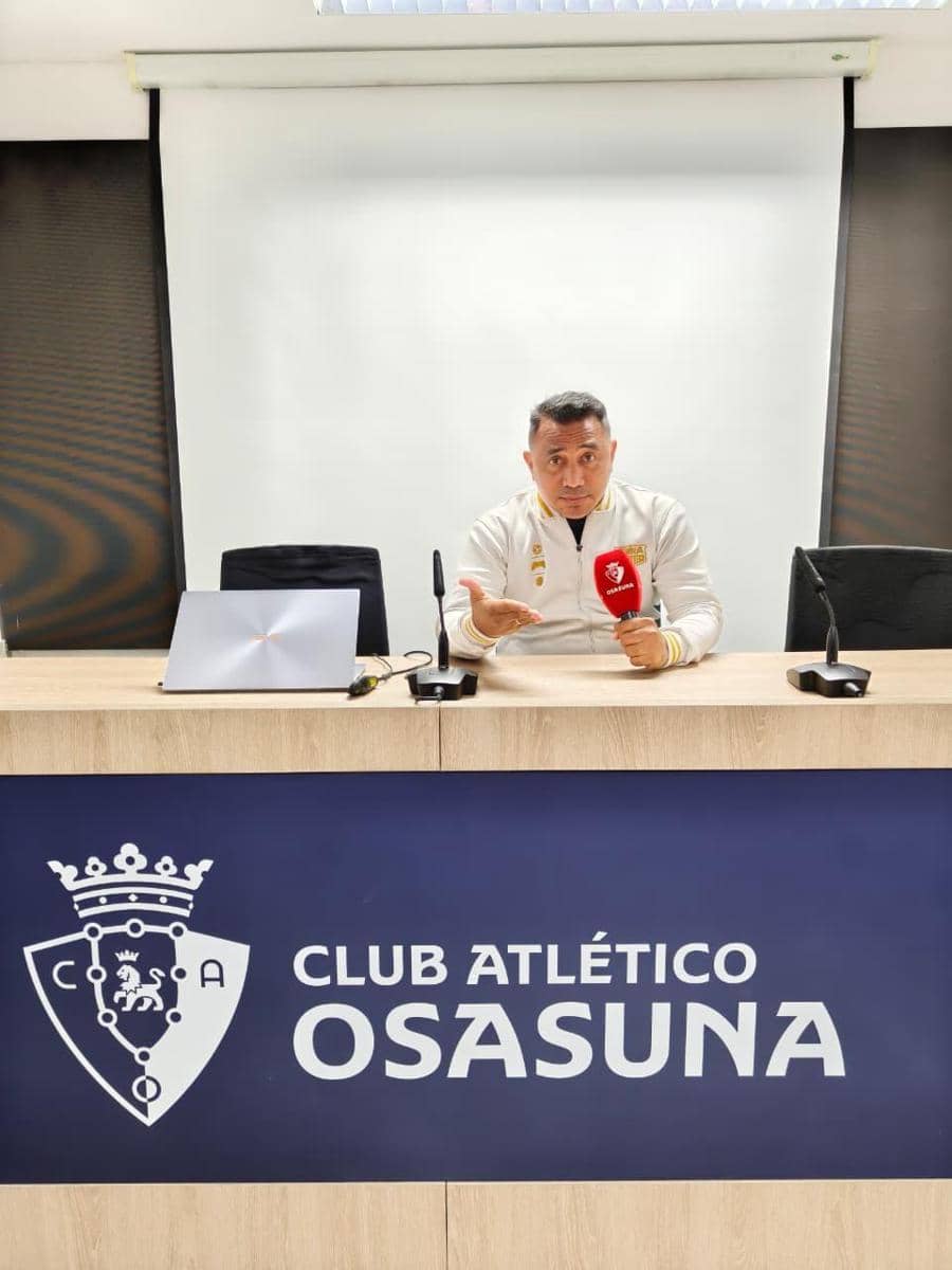 Eks Timnas Indonesia belajar langsung di akademi Osasuna