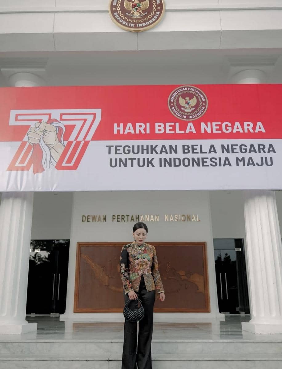 Kemhan Lantik Selebgram Ayu Aulia Jadi Tim Kreatif?