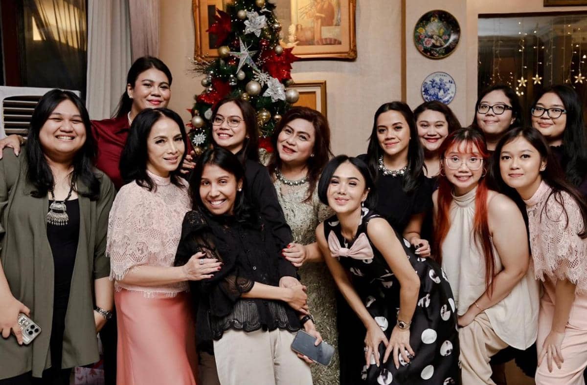 Yuni Shara Rayakan Natal Bareng Keluarga Mantan Suami (instagram.com/yunishara36)