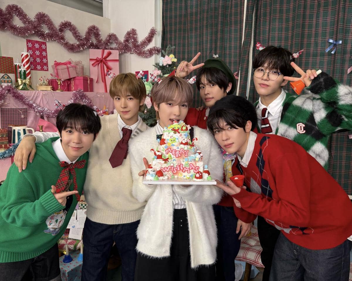 potret NCT WISH yang merayakan Natal