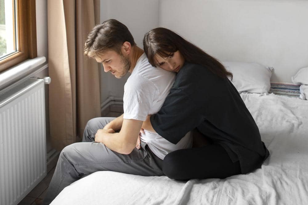 ilustrasi pasangan sedih (freepik.com/freepik)