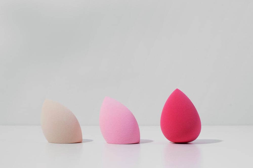ilustrasi beauty blender
