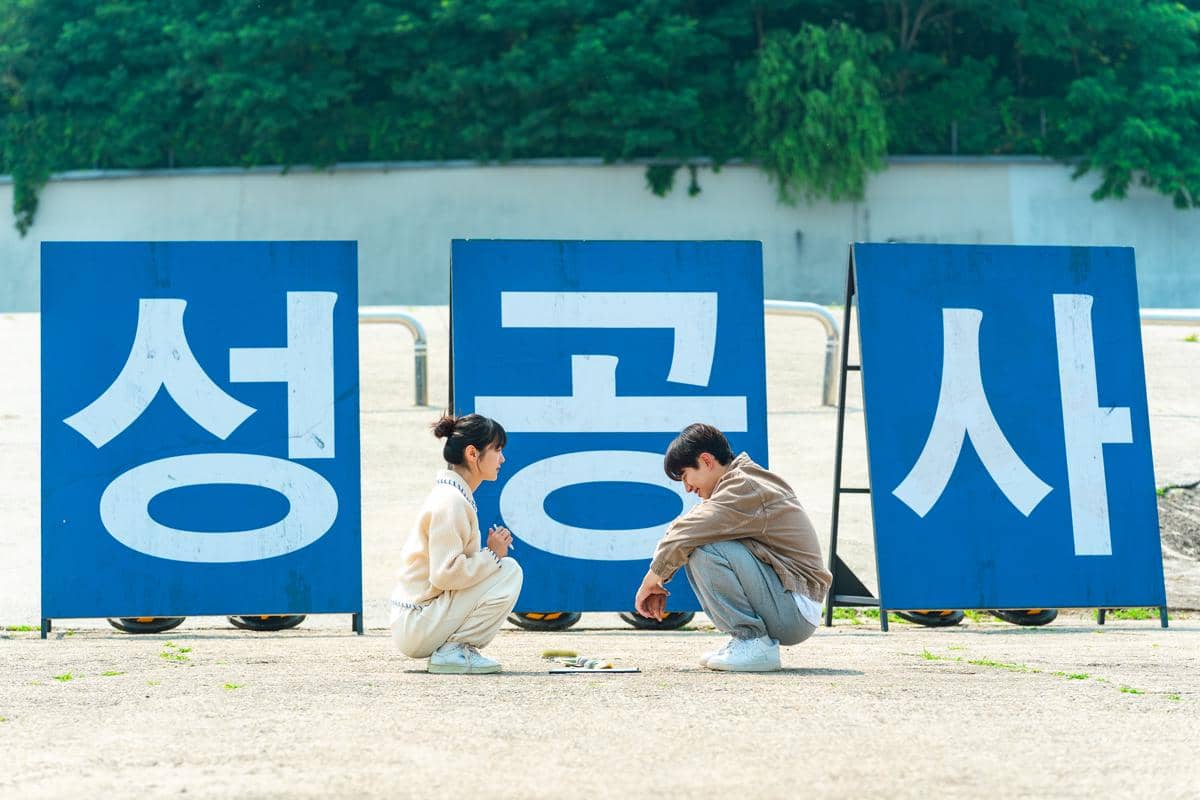 still cuts Lee Joon Ho dan Kim Hye Jun di Cashero