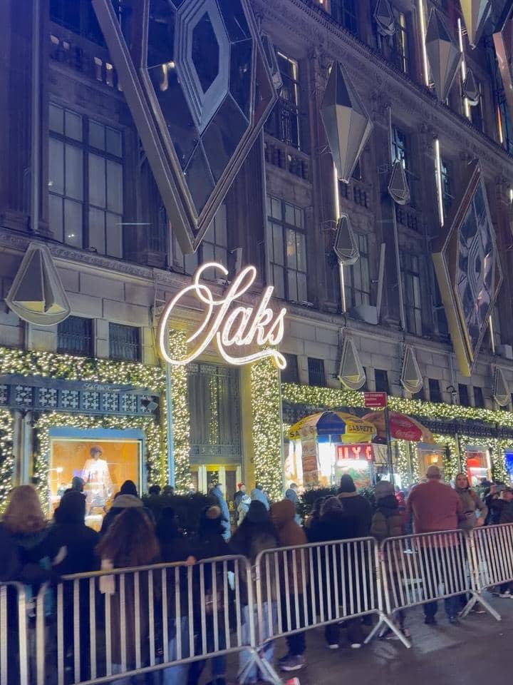 Nindy Ayunda menikmati liburan akhir tahun di New York.