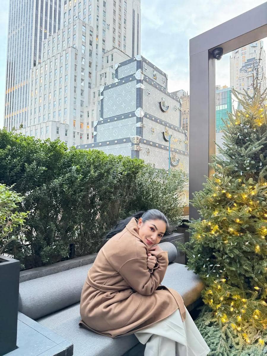 Nindy Ayunda menikmati liburan akhir tahun di New York.