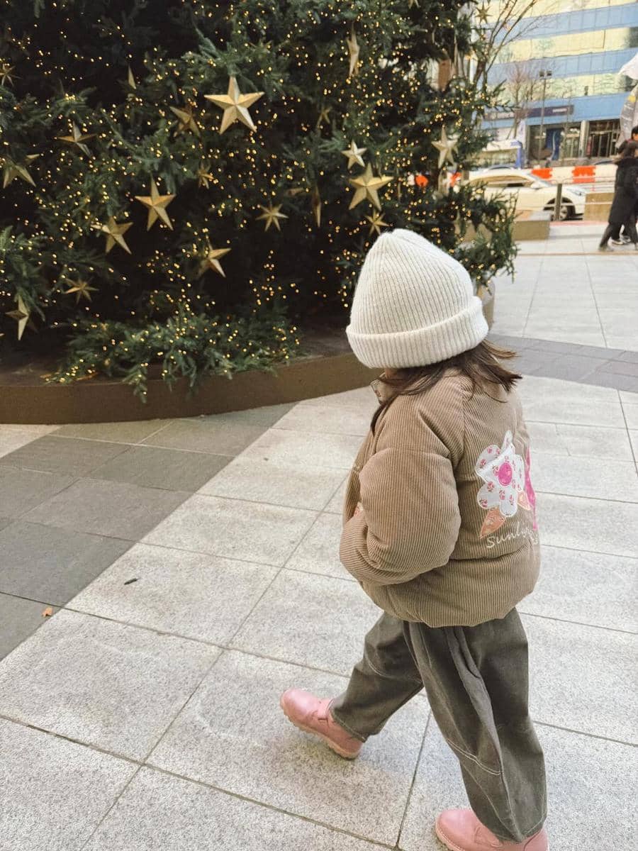 Raisa dan Zalina liburan musim dingin di Korea Selatan.