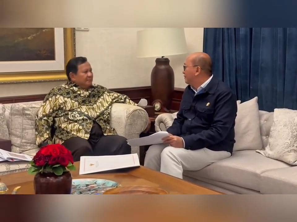 Presiden Prabowo menerima Menteri Investasi sekaligus CEO Danantara, Rosan Roeslani di kediamannya