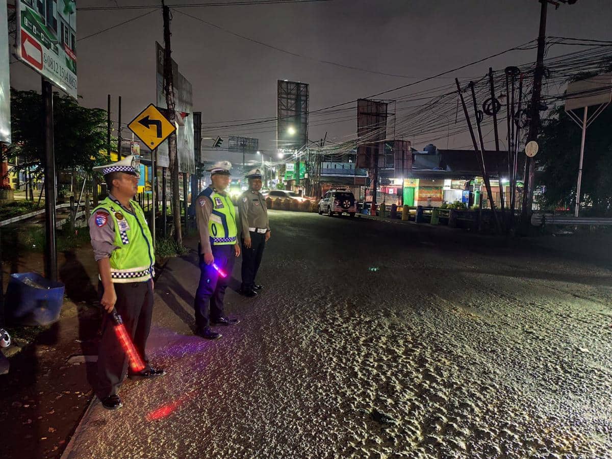 Polres Metro Tangerang Kota siagakan 10 posko awasi truk tambang selama Nataru 2025/2026