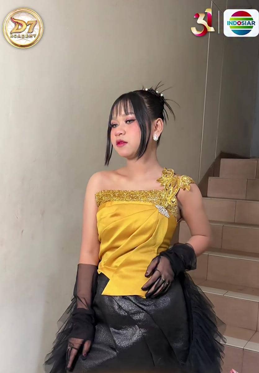 Gaya Artis dan Kontestan di Grand Final Dangdut Academy 7