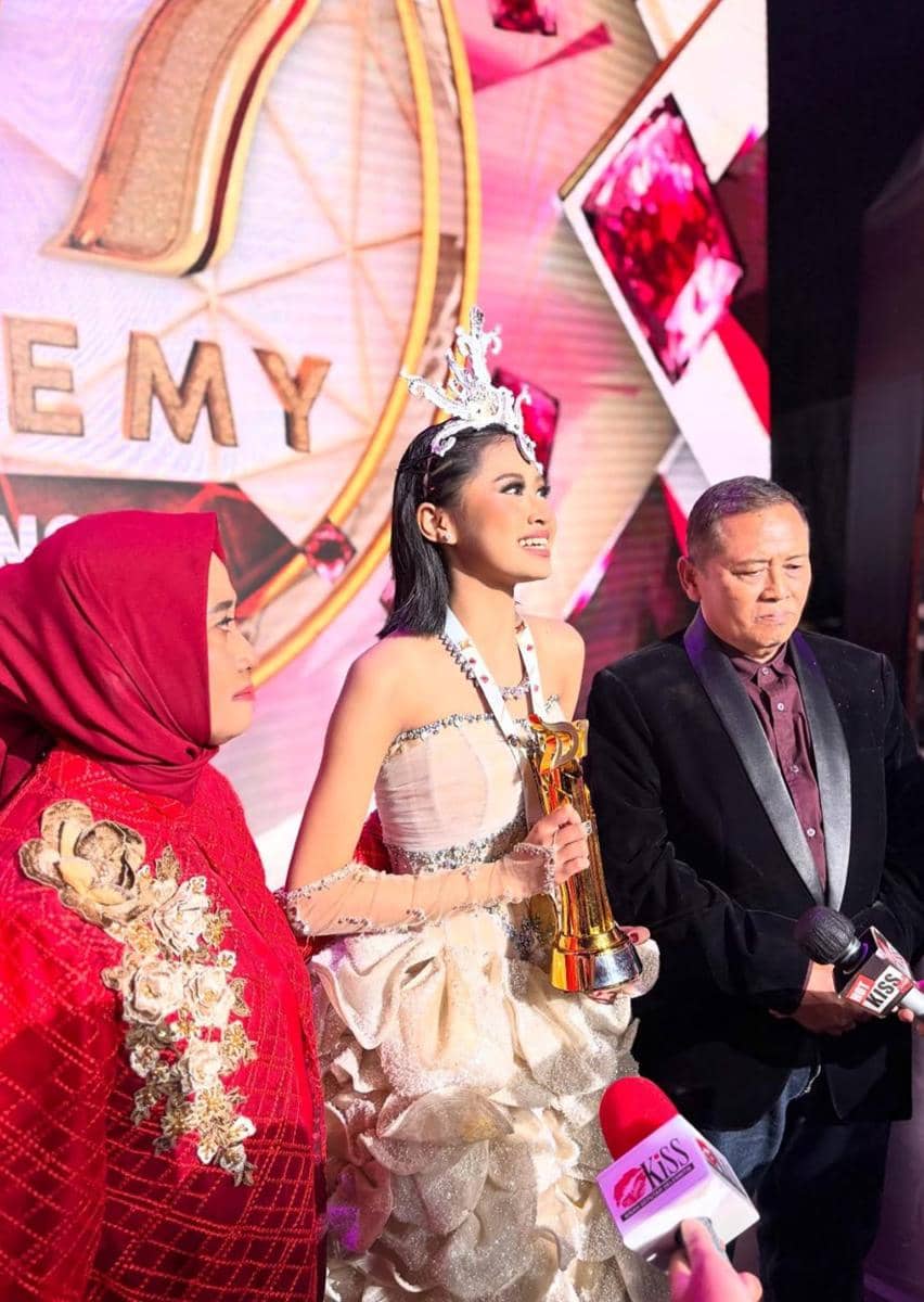 Gaya Artis dan Kontestan di Grand Final Dangdut Academy 7