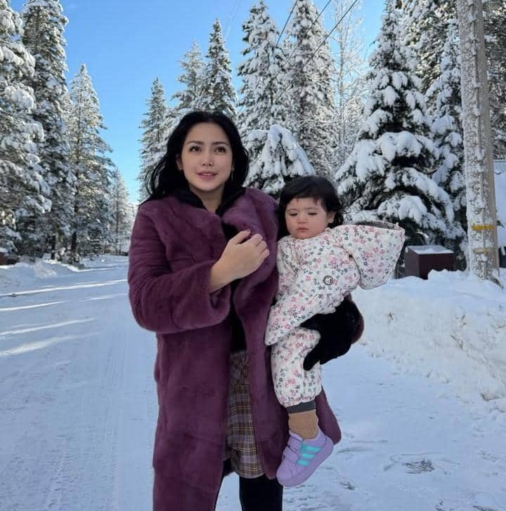 Jessica Iskandar libur nataru di Amerika