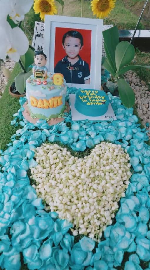 Tamara Tyasmara Rayakan Ulang Tahun Mendiang Dante di Makam (instagram.com/tamaratyasmara)