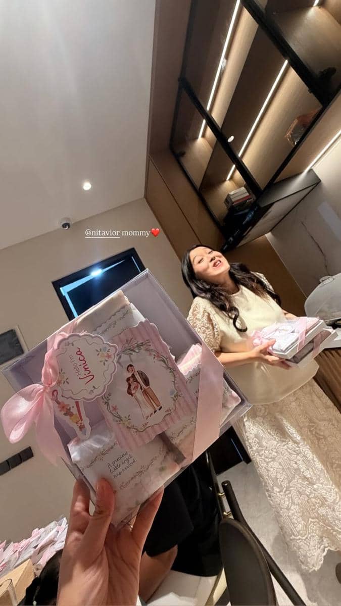 perayaan satu bulan anak Nita Vior (instagram.com/nitavior)