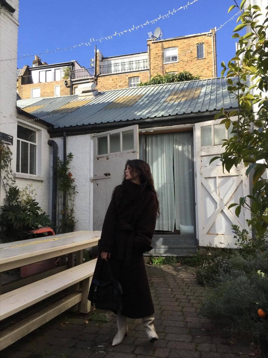 inspirasi mix and match musim dingin ala Jung So Min