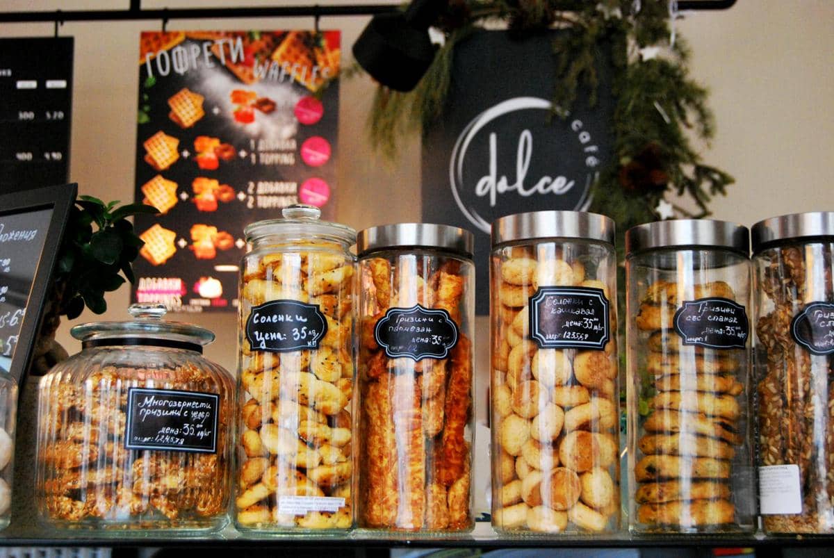 ilustrasi snack kering