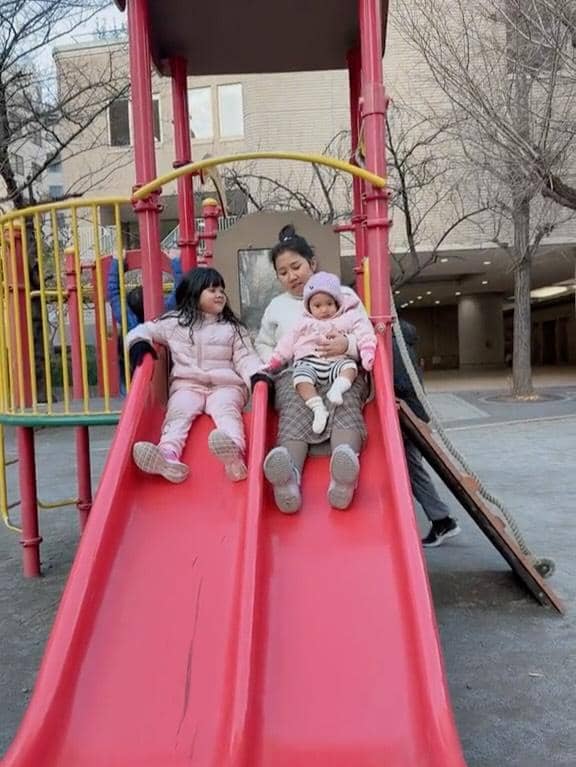 Kiky Saputri pertama kali ajak Kayya liburan ke Jepang