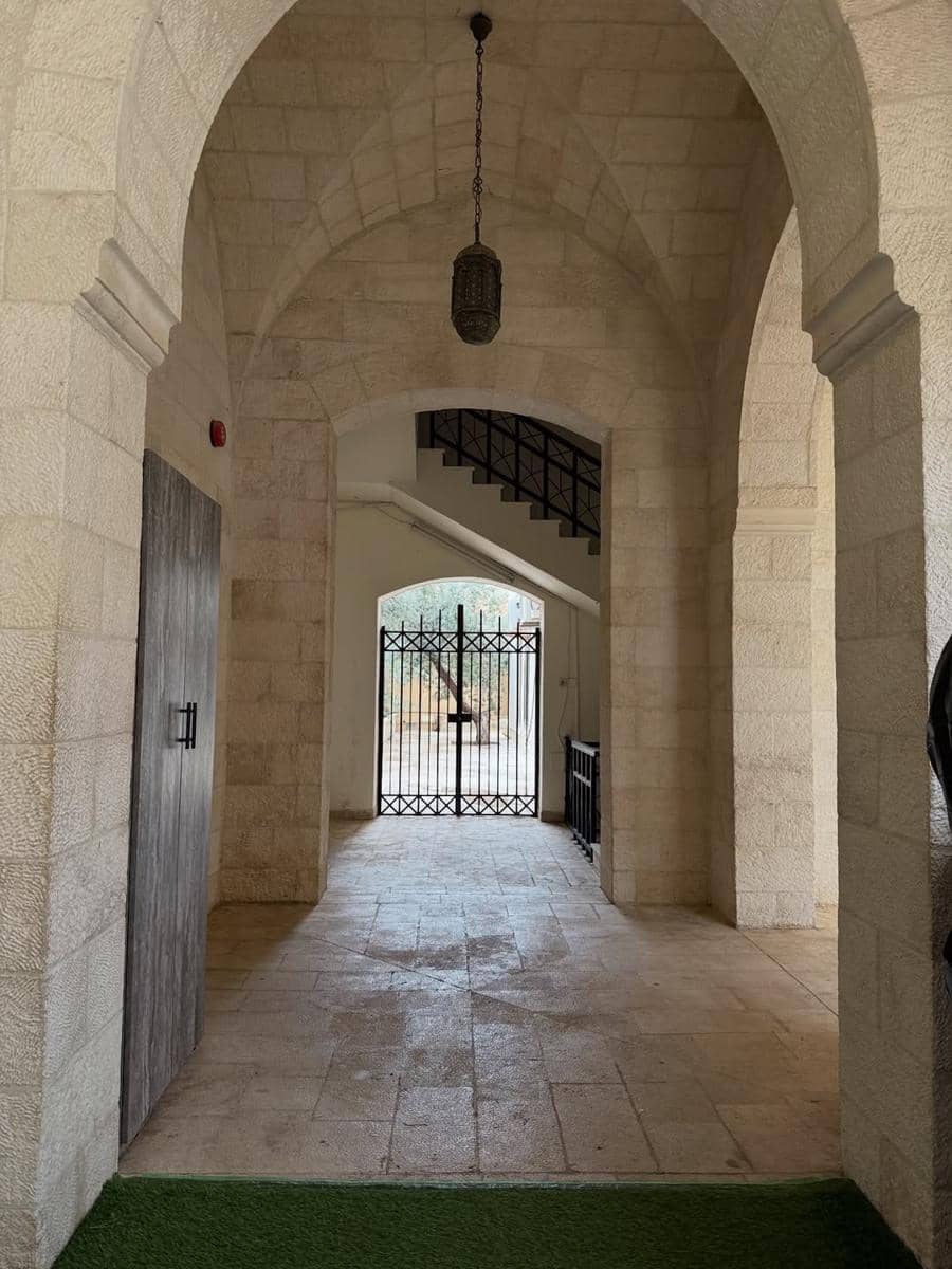 Keluarga Bebi Romeo belajar kisah nabi hingga ke laut mati.