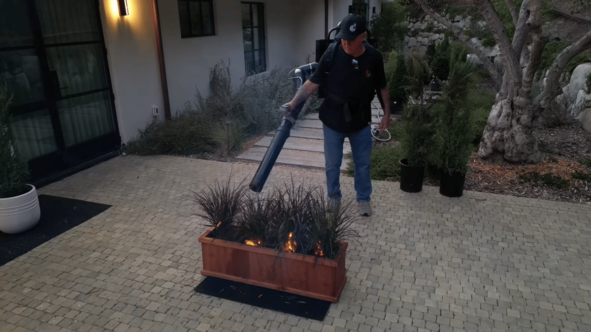 Teknologi pemadam api Sonic Fire Tech