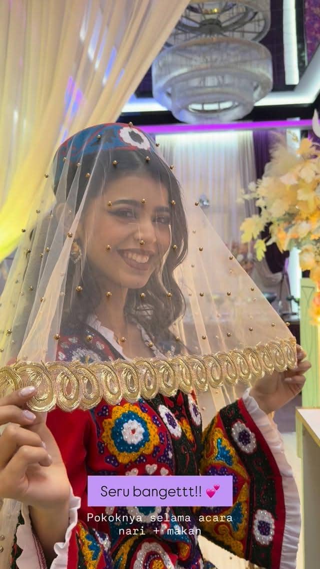 Jharna Bhagwani resepsi pernikahan di Tajikistan