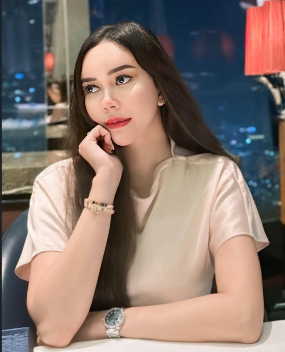 Jam tangan mewah Aura Kasih