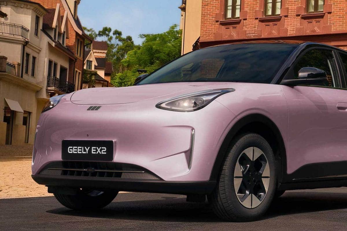 Perbandingan BYD Atto 1 vs Geely EX2