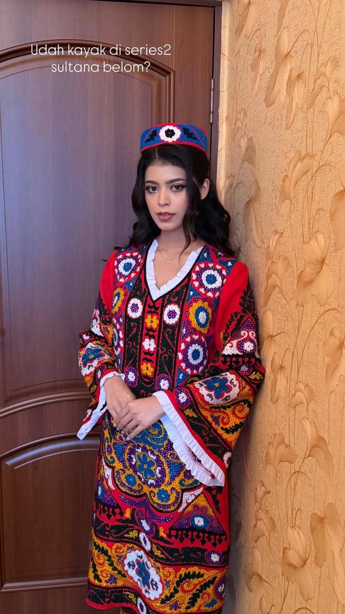 Jharna Bhagwani resepsi pernikahan di Tajikistan