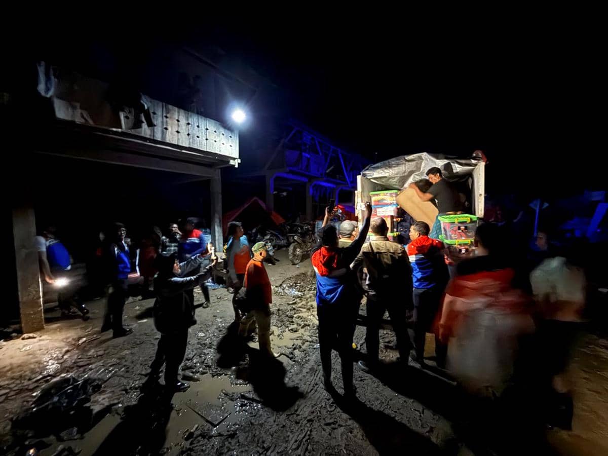 Relawan KPI Tembus Wilayah Terparah Beri Bantuan ke Aceh Tamiang