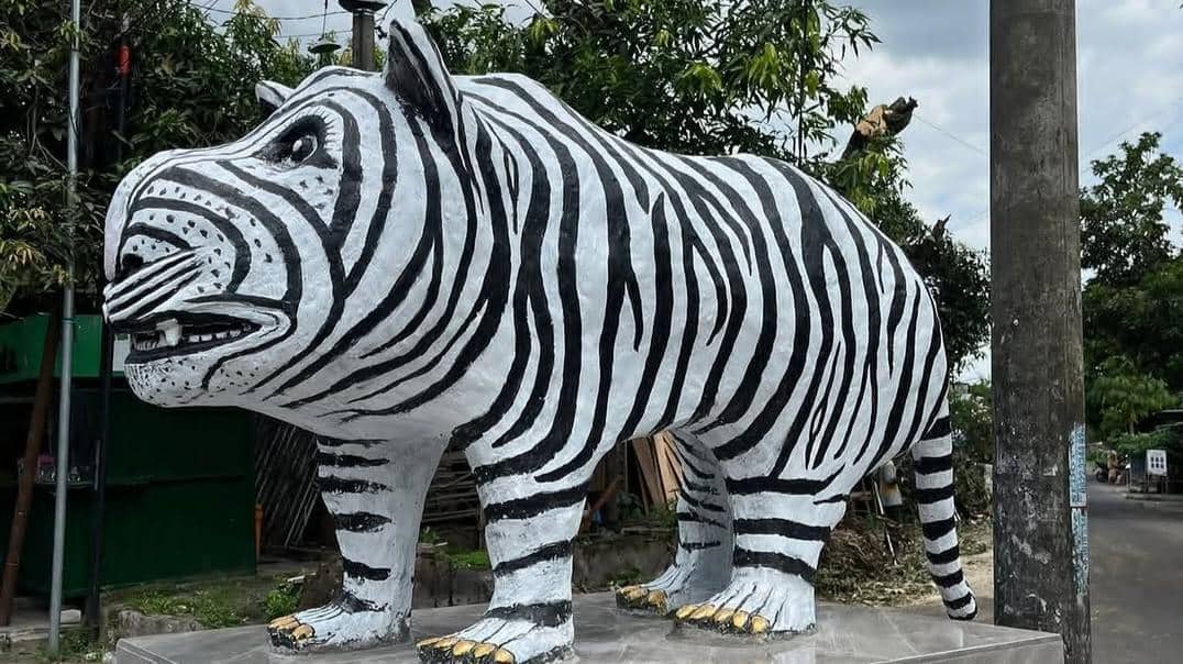 Patung macan putih yang viral di Kediri. IDN Times/istimewa