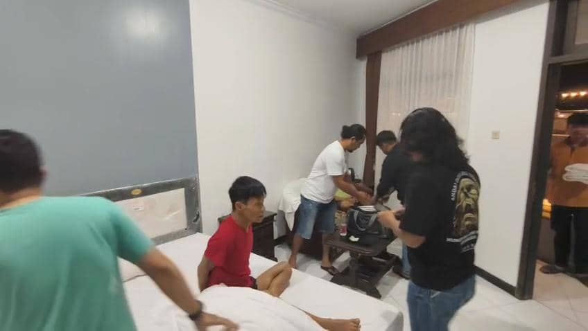 Polisi tangkap dua pelalu perampokan lansia saat menginap di salah satu hotel di Sarangan. IDN Times/Istimewa.