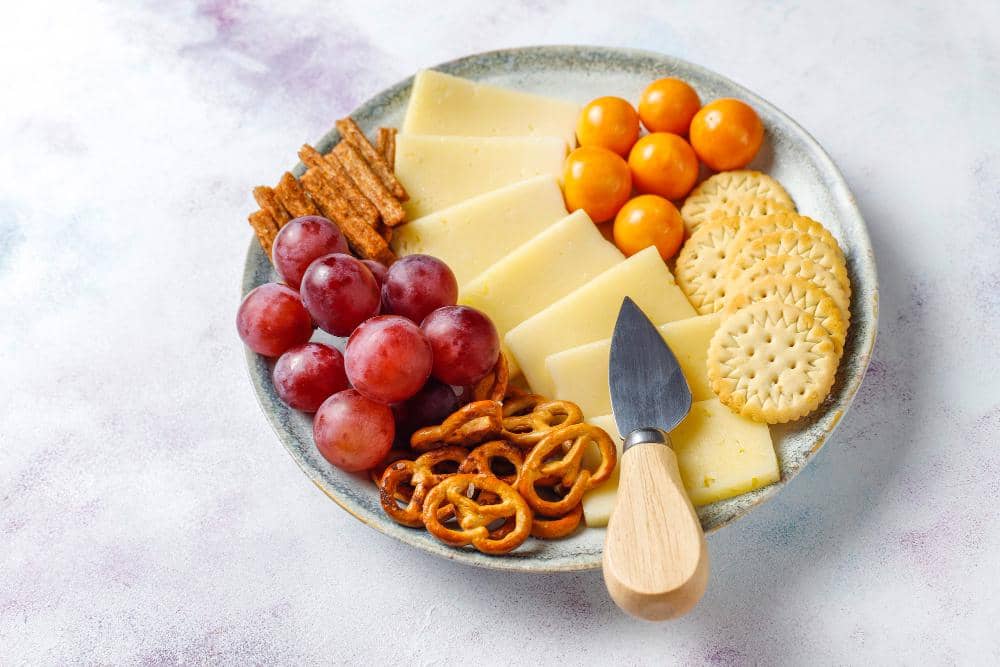 ilustrasi cheese platter 