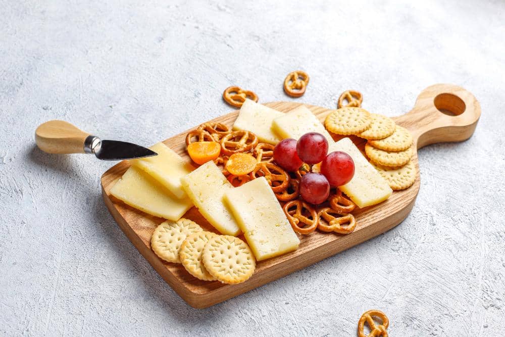 ilustrasi cheese platter 