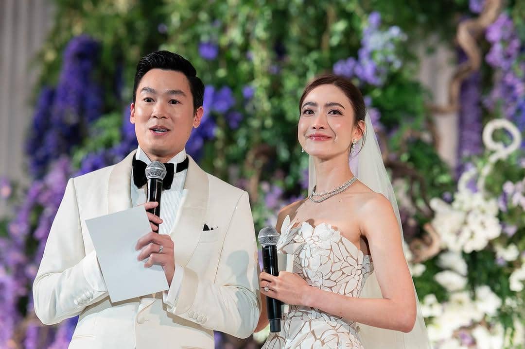 Pernikahan Taew Nattapohn dan pasangan.