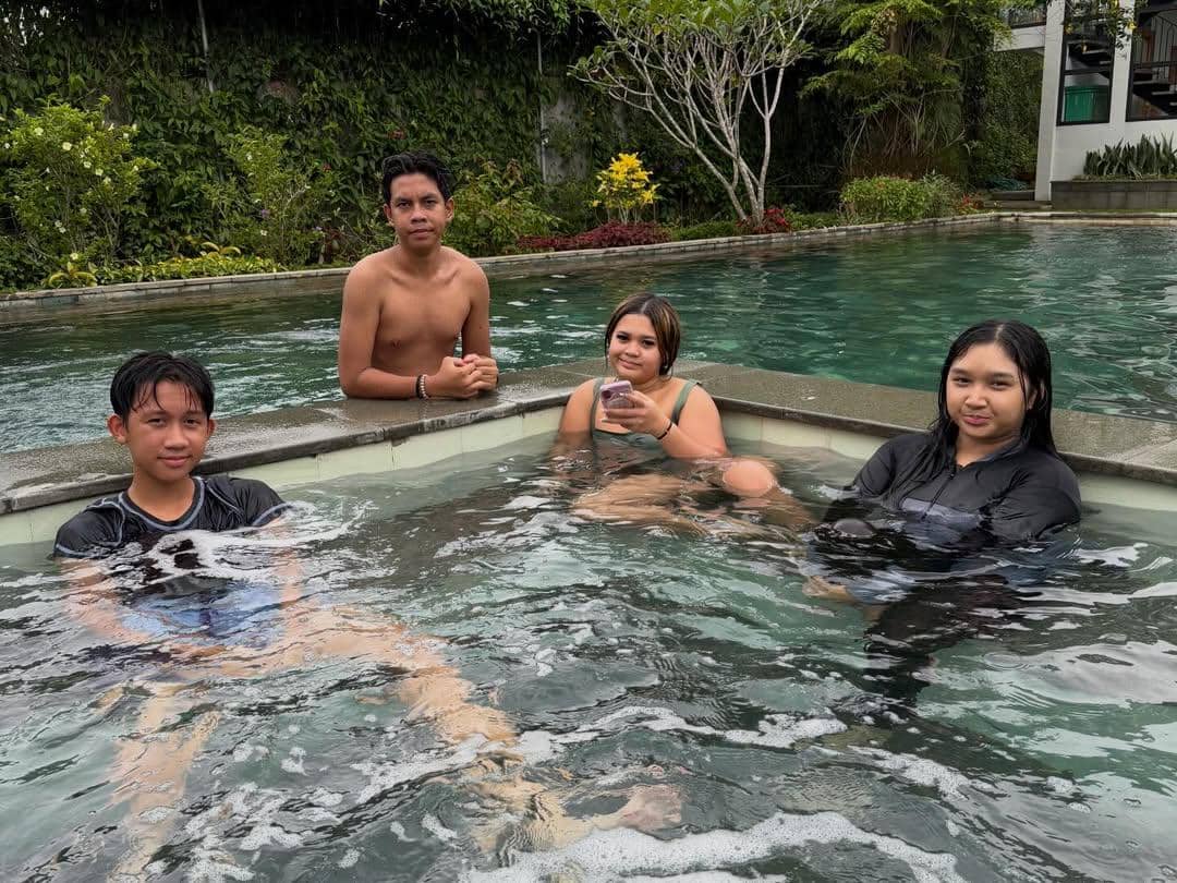 Andre Taulany liburan dan kumpul keluarga