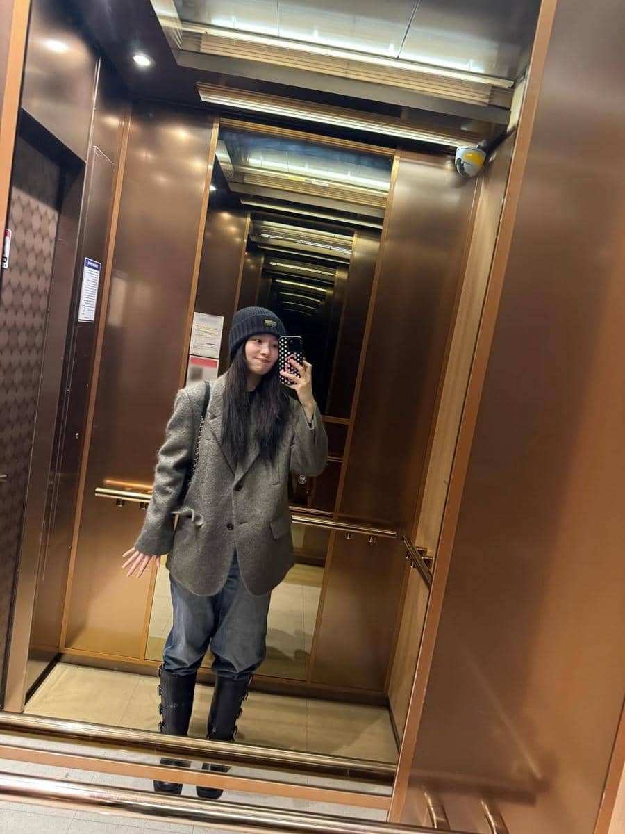 Outfit musim dingin ala Jung Chae Yeon