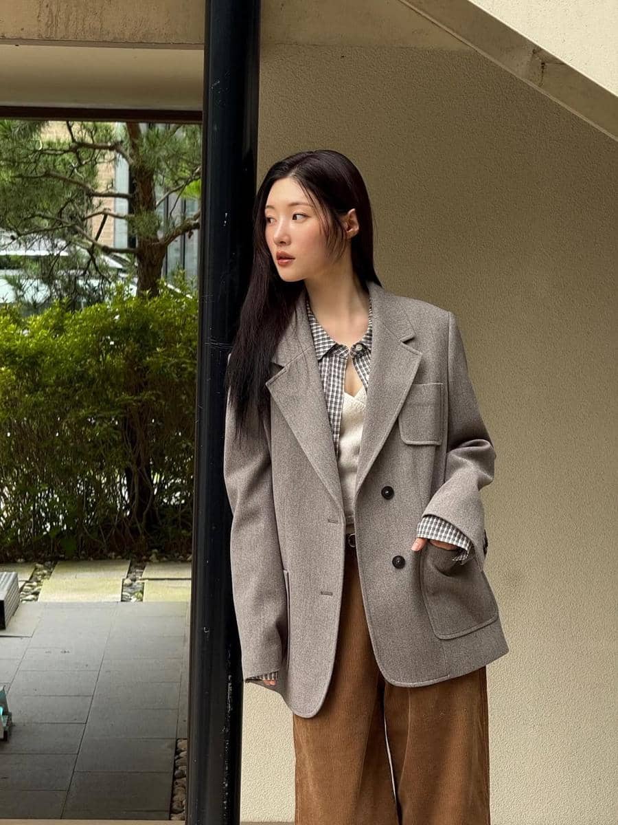 inspirasi outfit musim dingin ala Jung Chae Yeon