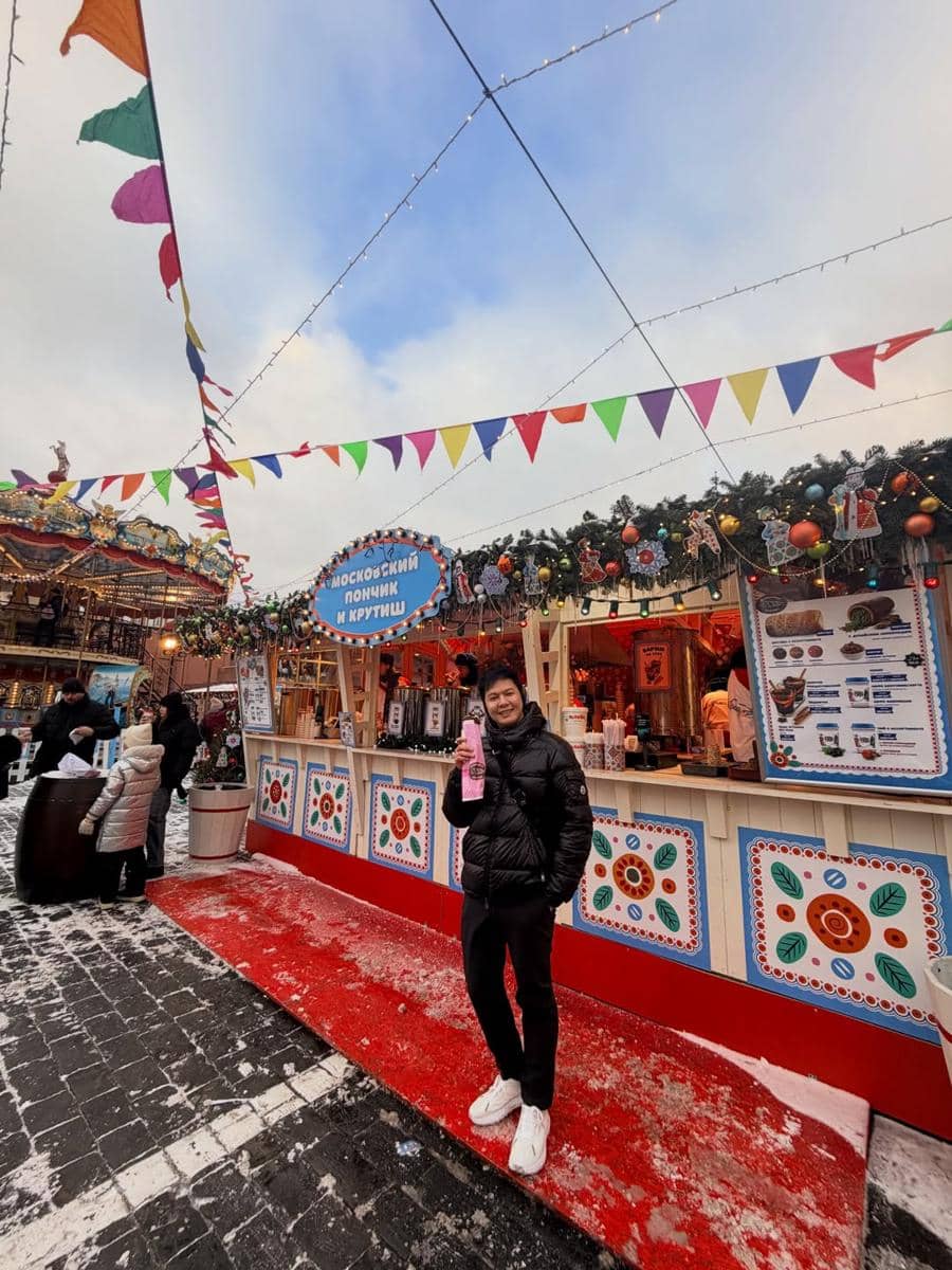 Andi Arsyil jalan-jalan di Kota Moskow