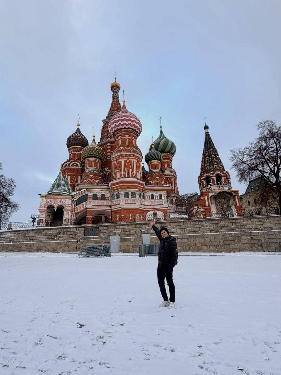 Andi Arsyil jalan-jalan di Kota Moskow