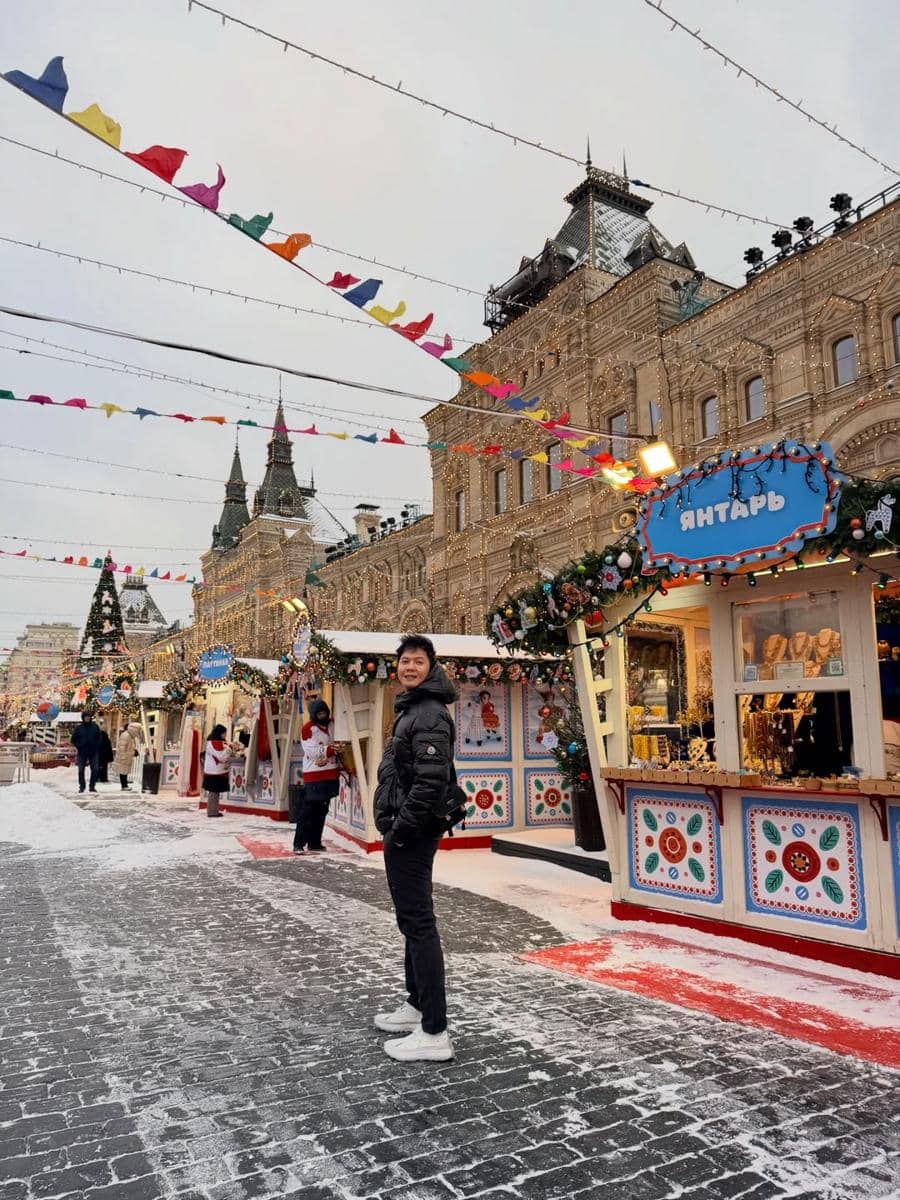 Andi Arsyil jalan-jalan di Kota Moskow