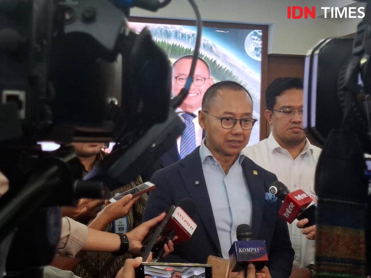 Wakil Ketua MPR RI Eddy Soeparno menyatakan pilkada dipilih DPRD masih konstitusional