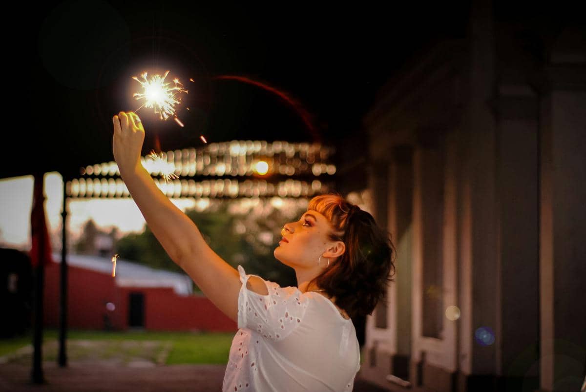 Ilustrasi merayakan tahun baru (unsplash.com/Photo by Ramiro Martinez)