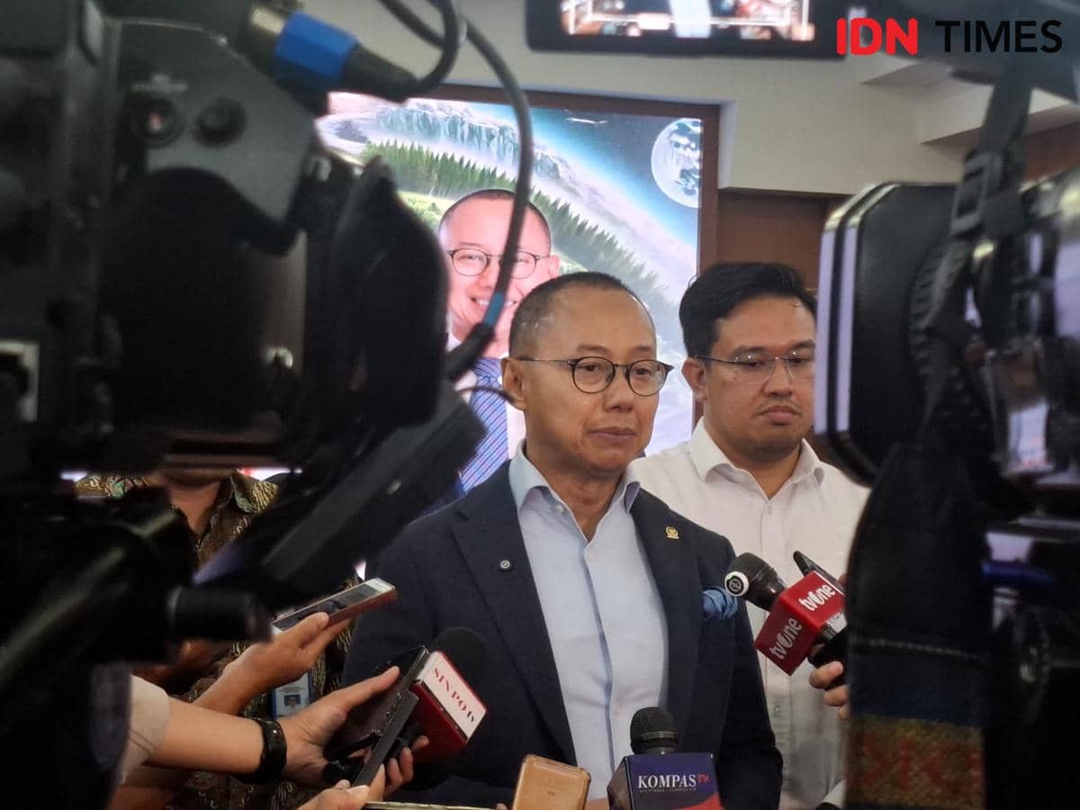 Wakil Ketua MPR RI Eddy Soeparno menyatakan pilkada dipilih DPRD masih konstitusional