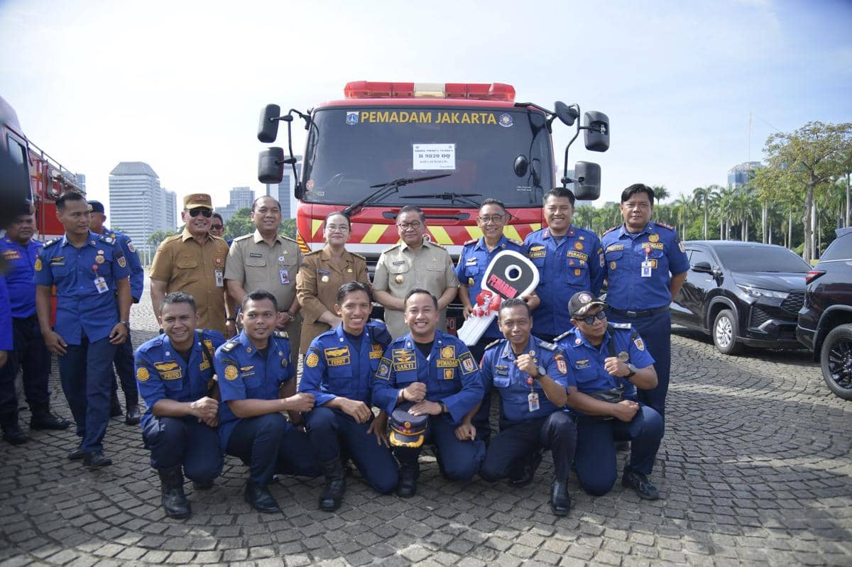 damkar, mobil damkar, damkar semarang