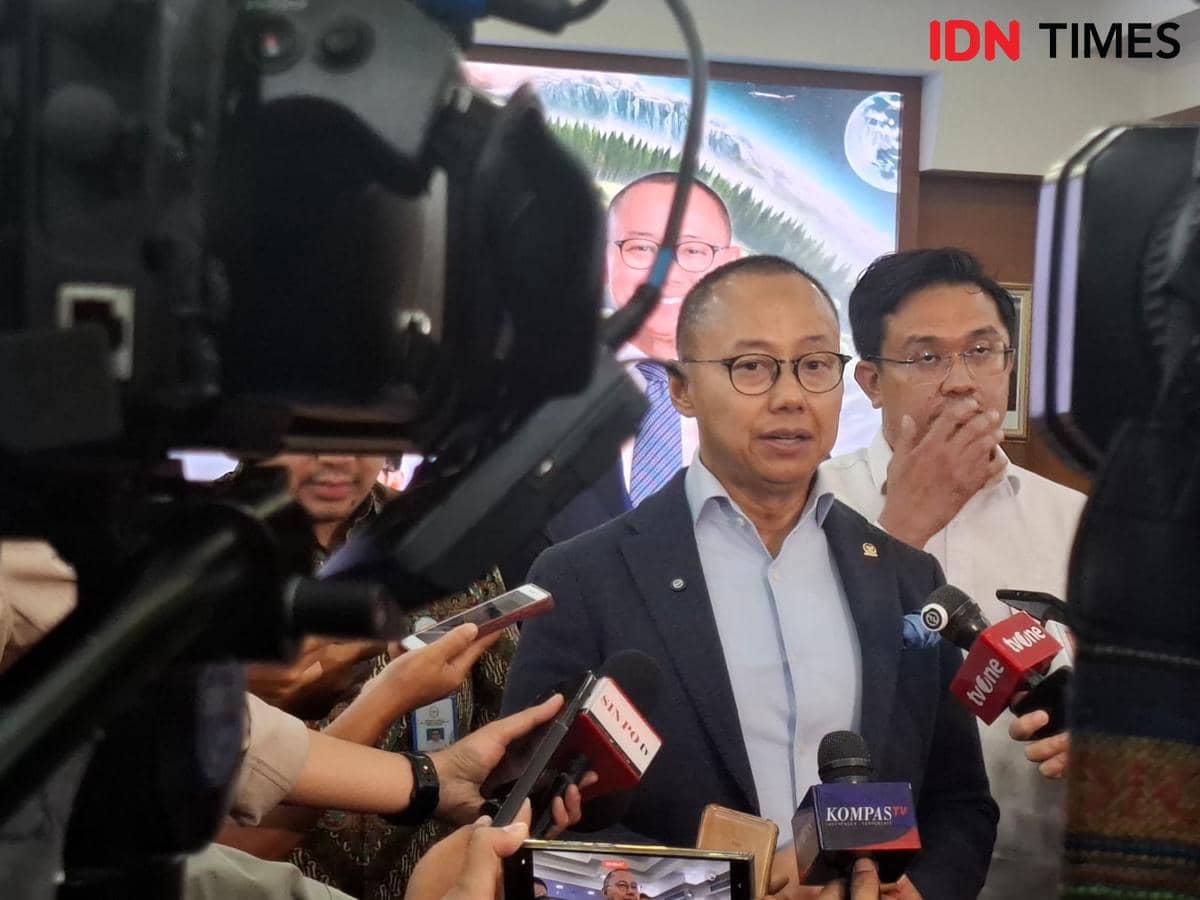 Wakil Ketua MPR RI Eddy Soeparno menyatakan pilkada dipilih DPRD masih konstitusional