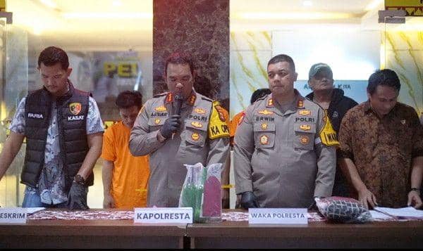 tiga-pemuda-di-bandar-lampung-ditangkap-usai-setubuhi-anak-sma-secara-bergiliran.jpg