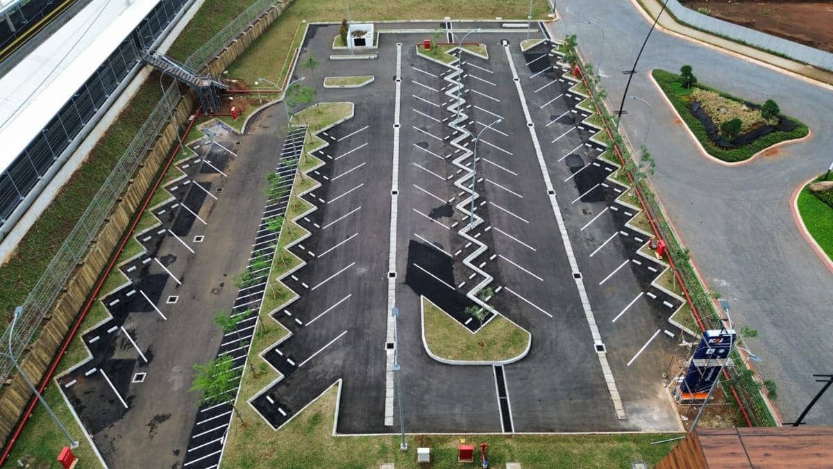 Tampilan terkini konstruksi Stasiun Jatake